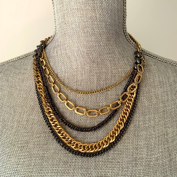 Layered Chains Statement necklace - Picture 2 of 6